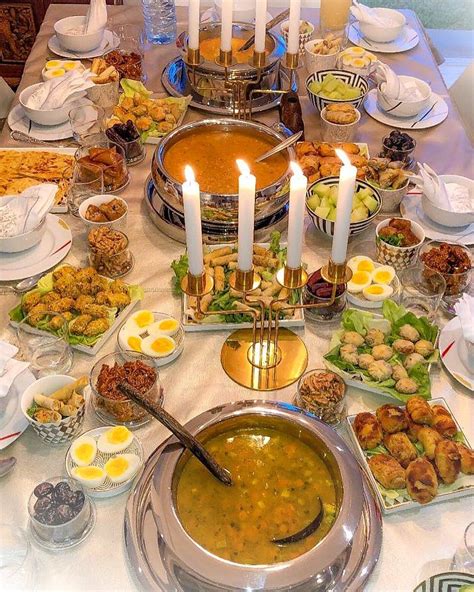 iftar tables ကို စောင့်မျှော်နေပါတယ်။သတင်း